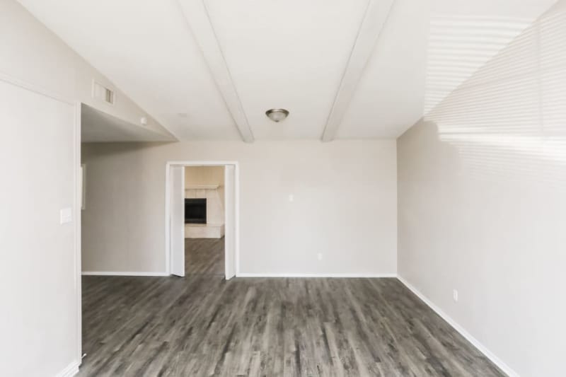 Building Photo - 2626 Princeton Dr