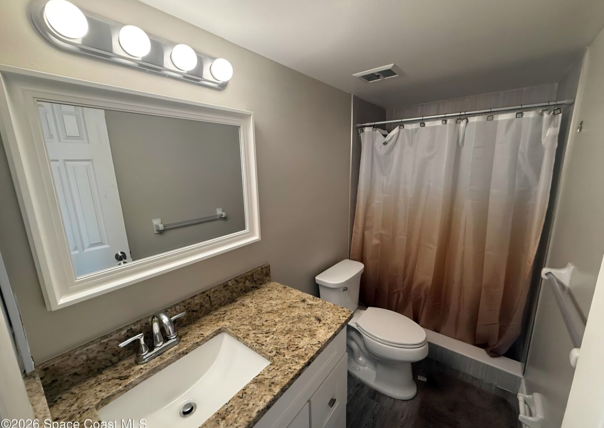 Building Photo - 190 E Olmstead Dr