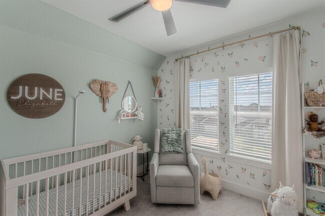 Building Photo - 308 Millbend Rd