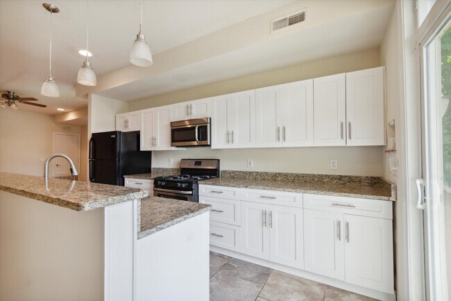 Building Photo - 1728 N Gratz St