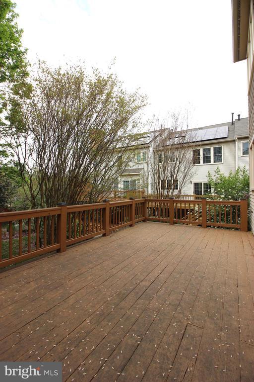 Building Photo - 10470 Courtney Dr