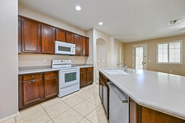 Building Photo - 7102 W Katharine Way