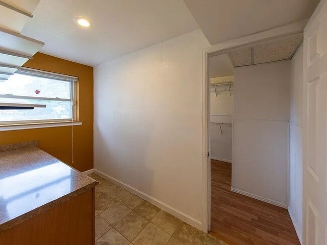 Building Photo - 11869 E Ada Pl