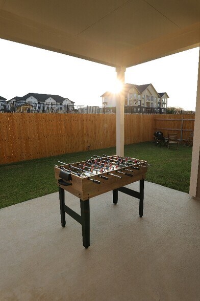 Building Photo - 2911 Tavern Dr