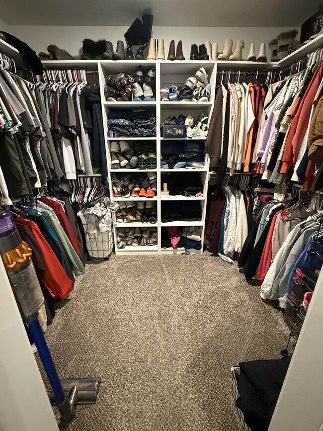 Building Photo - 46 S 2920 W