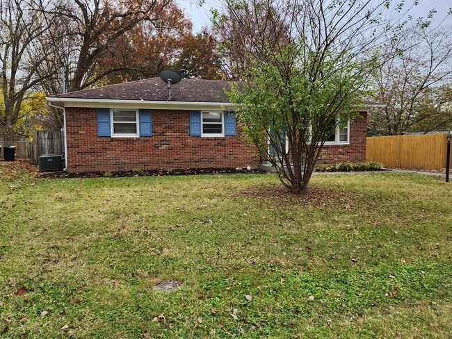 Building Photo - Beautiful 3 Bedroom 1 Bathroom Home
