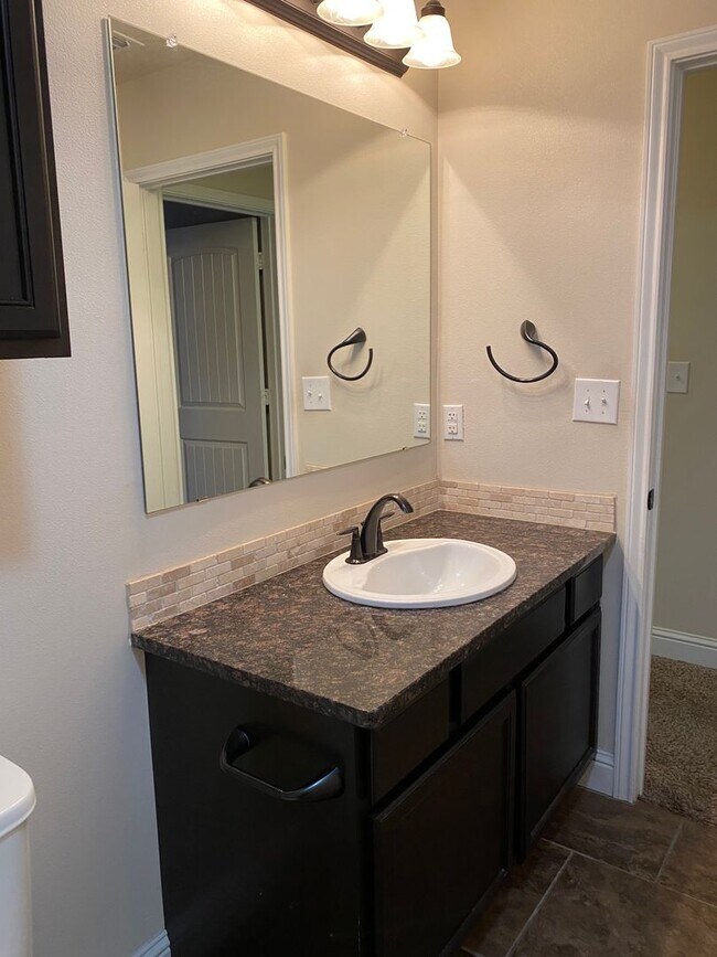 Building Photo - Home in North Park