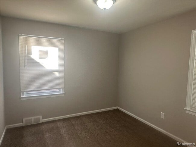 Building Photo - 7777 Auburn St