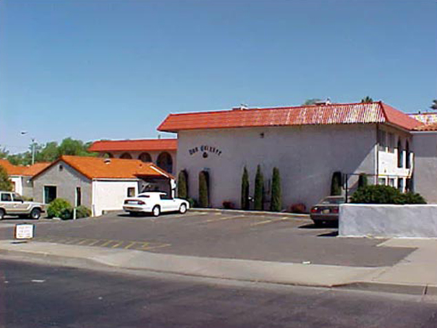 Primary Photo - Don Quixote Apartments