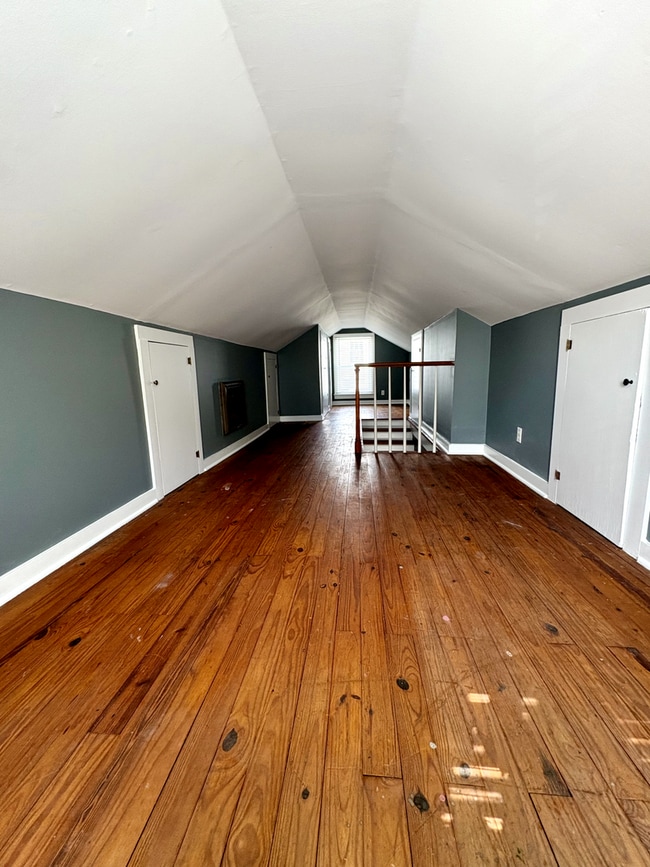 Building Photo - 2 Bedroom Pet Friendly Home For Rent in Hopkinsville!
