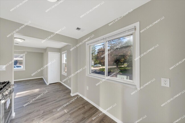 Building Photo - 12862 Georgiana Ave