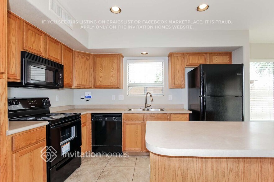 Building Photo - 4617 W Fawn Dr