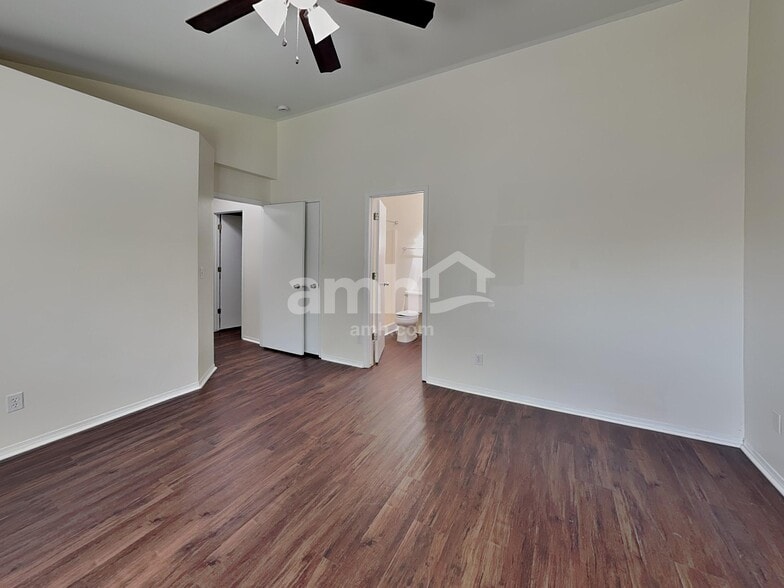 Building Photo - 2839 W Santa Clara Dr