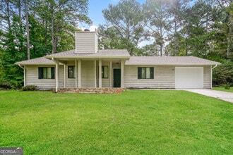 Building Photo - 2140 Teri Ln SE