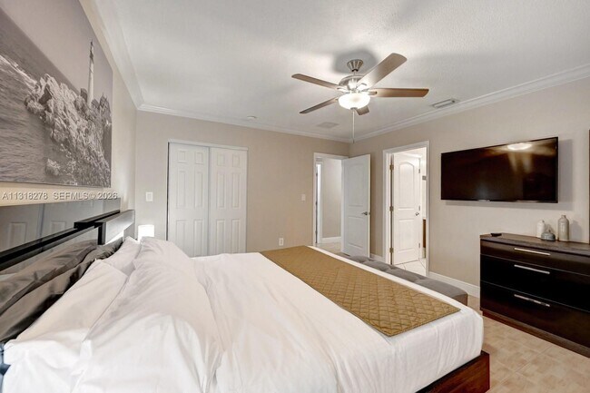 Building Photo - 825 Harrison St