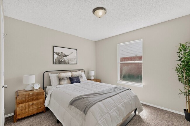 Building Photo - 625 Spillway Dr