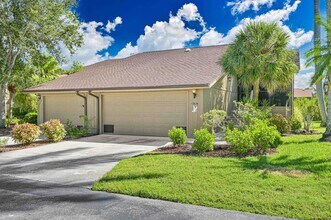 Building Photo - NOW AVAILABLE - 2/2 + Den Villa - 2 Car Ga...