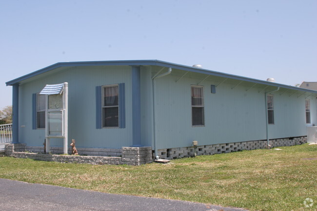 Building Photo - Imperial Courts Mobile Home Park
