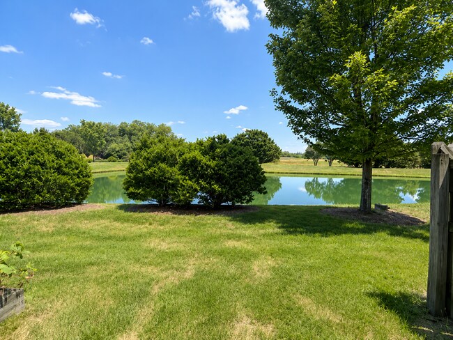 Building Photo - Three bedroom, 2.5 bath townhome in Whitsett