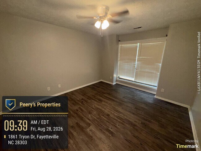 Building Photo - 1861 Tryon Dr