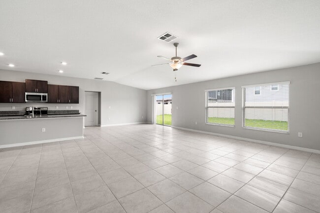 Building Photo - LIKE NEW Home for Rent in Creek Preserve!