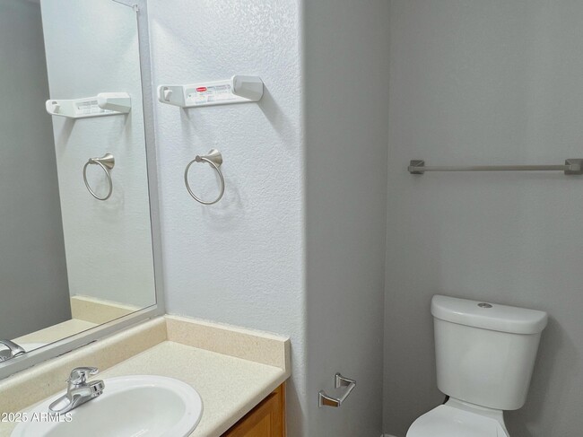 Building Photo - 2874 W Mineral Butte Dr