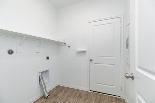 Building Photo - 23631 Simmental Rd