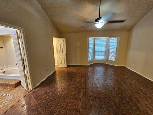 Building Photo - 2 story condo with garage
