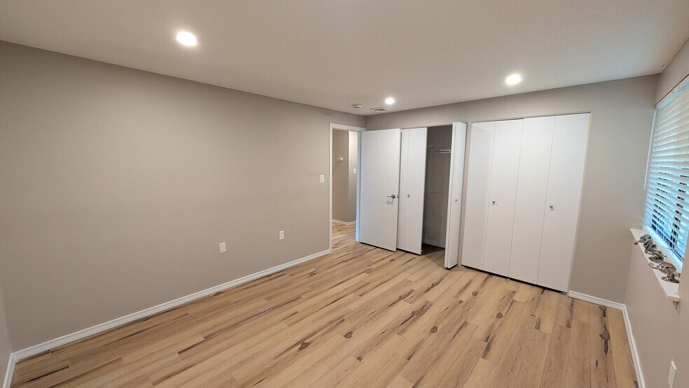 Building Photo - 48 Avonwood Rd