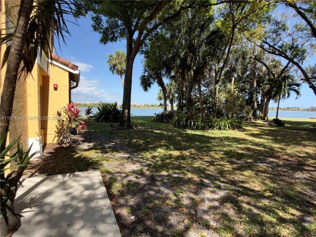 Building Photo - 2647 NW 33rd St