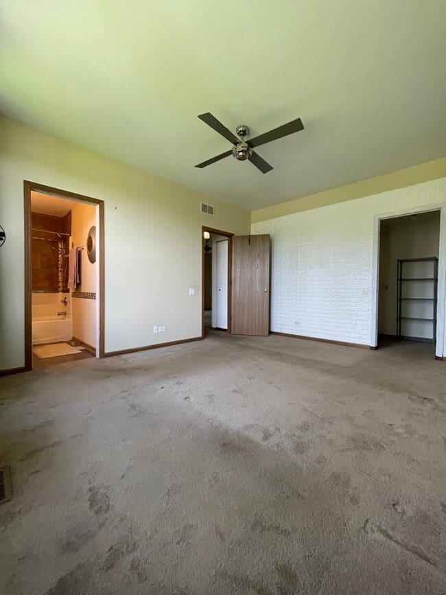 Building Photo - 268 Gazebo Ln