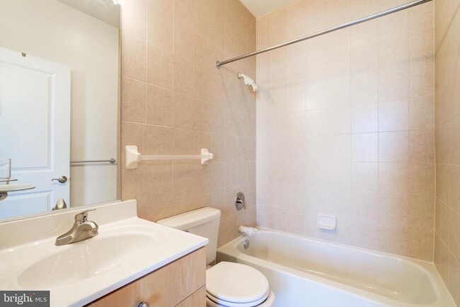 Building Photo - 1350 Monroe St NW