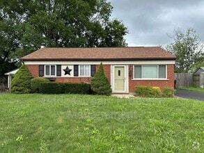 Building Photo - 168 Locust Dr