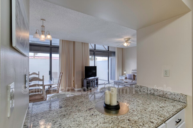 Building Photo - 1601 N Central Ave