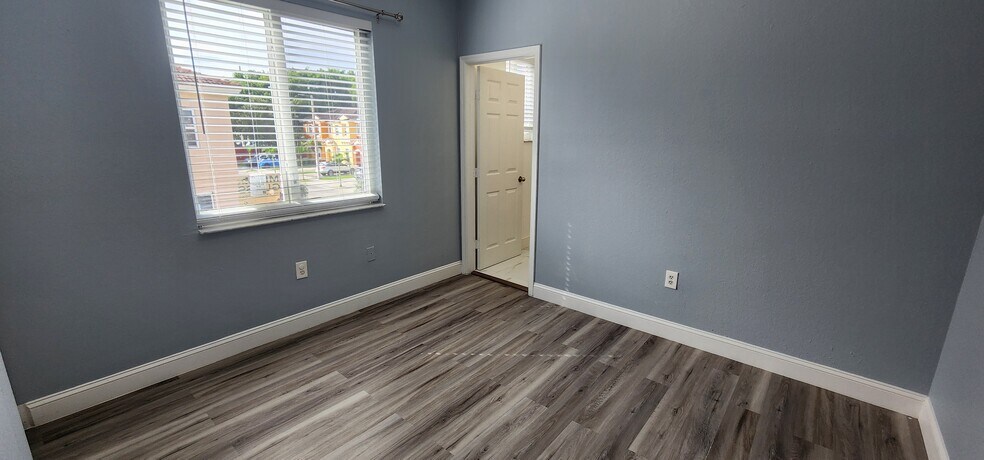 Building Photo - 640 SE 1st St