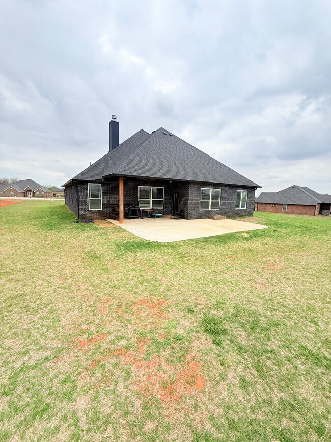 Building Photo - 2276 County Rd 1333