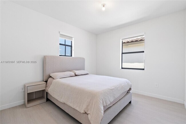 Building Photo - 11932 SW 241 Ter