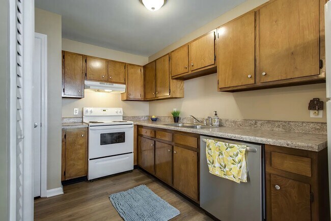 Building Photo - 2936 Torbett St