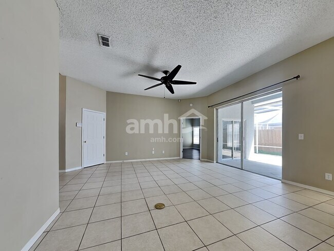 Building Photo - 13401 Sunvale Place