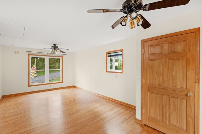 Building Photo - 505 4th