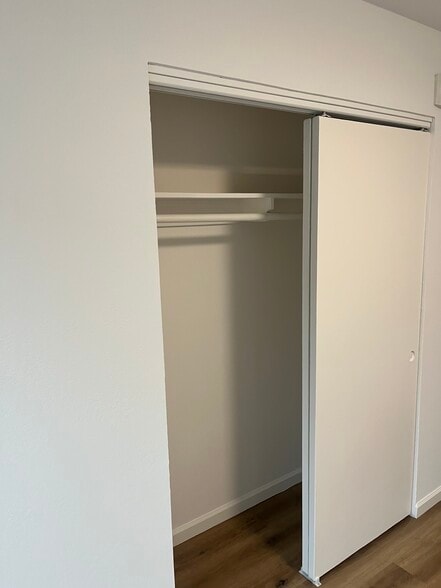 Building Photo - 1418 Rhode Island St