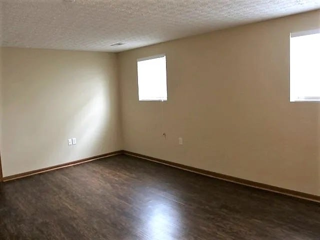 Building Photo - 5197 Echelon Dr