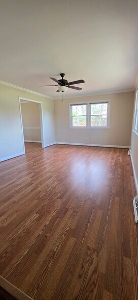 Building Photo - 1010 Damon Dr