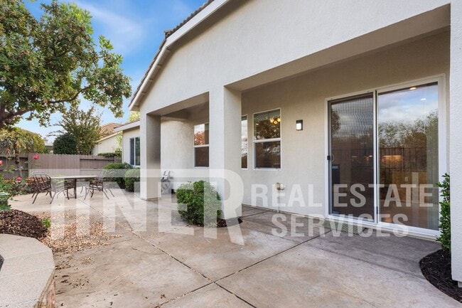 Building Photo - 6025 CreekBerry Wy