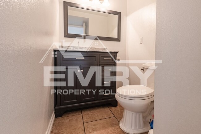 Building Photo - 9781 Karmont Ave
