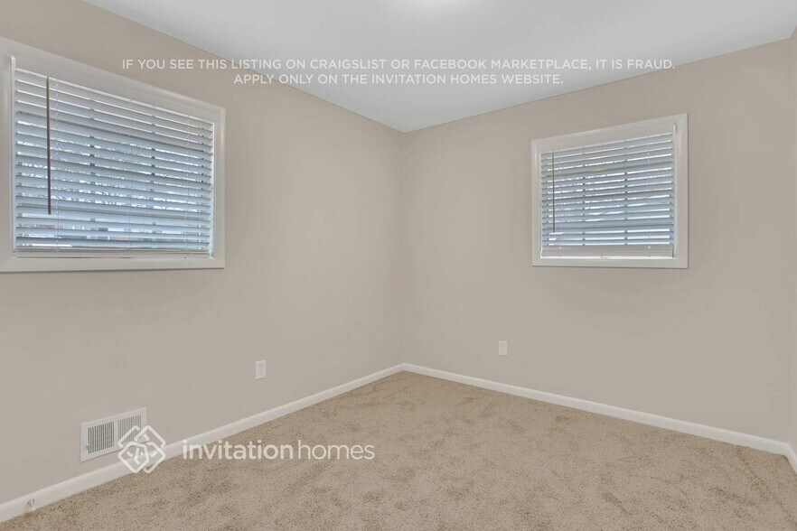 Building Photo - 1555 Mountain View Cir NW