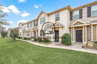 Building Photo - 6928 Carrington Ln