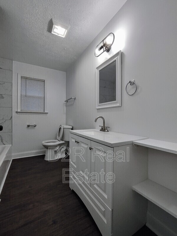 Building Photo - 7909 Southfield Dr