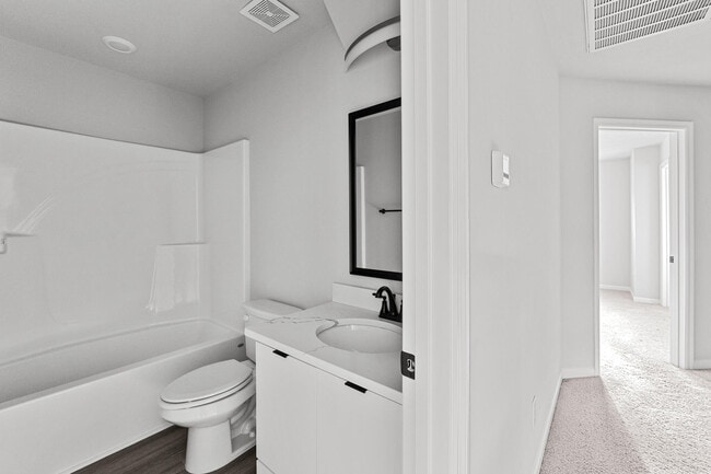 Building Photo - 847 Felix Wy