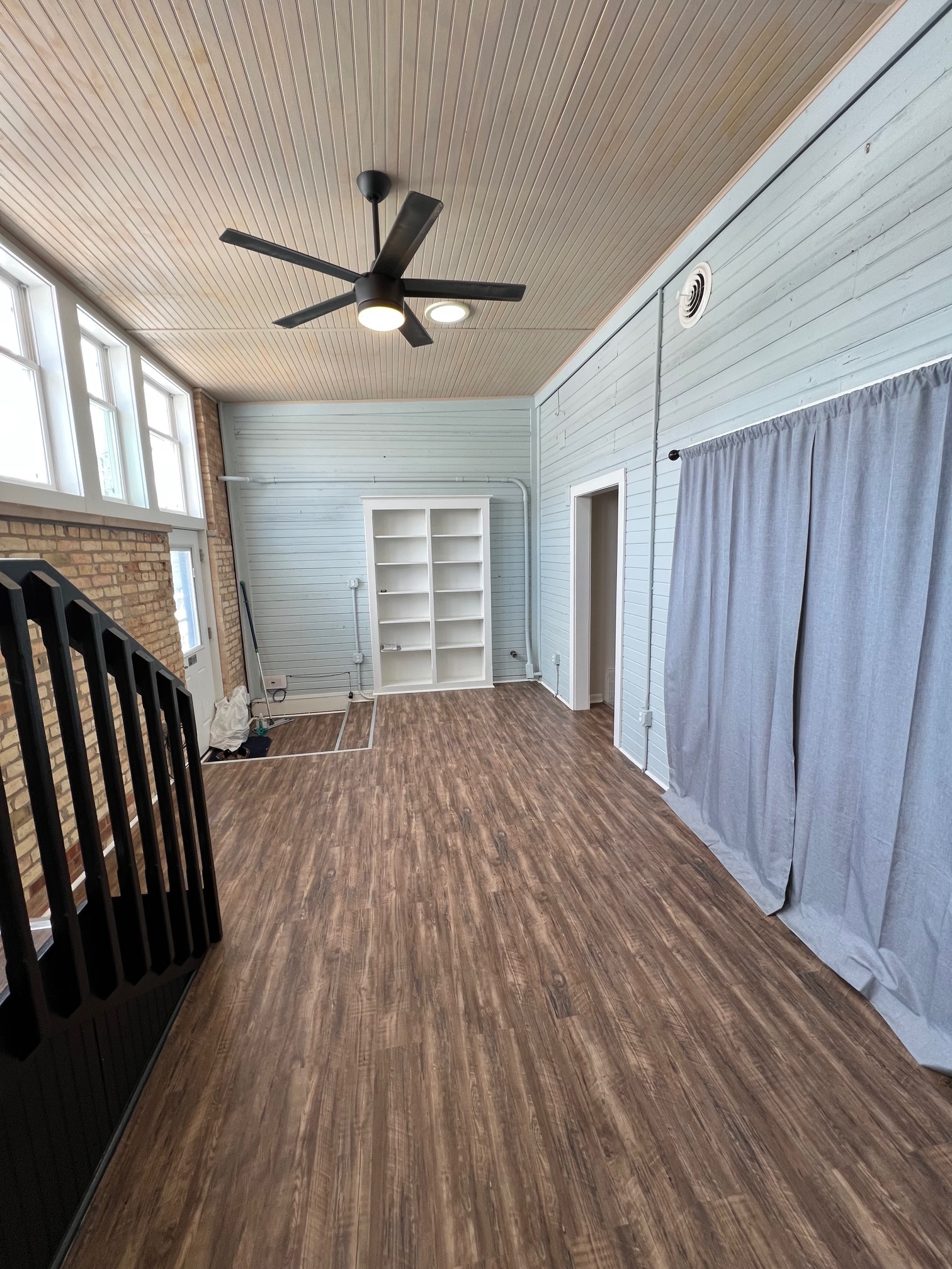 Built-in bookcase in Living Room - 1216 Turner St